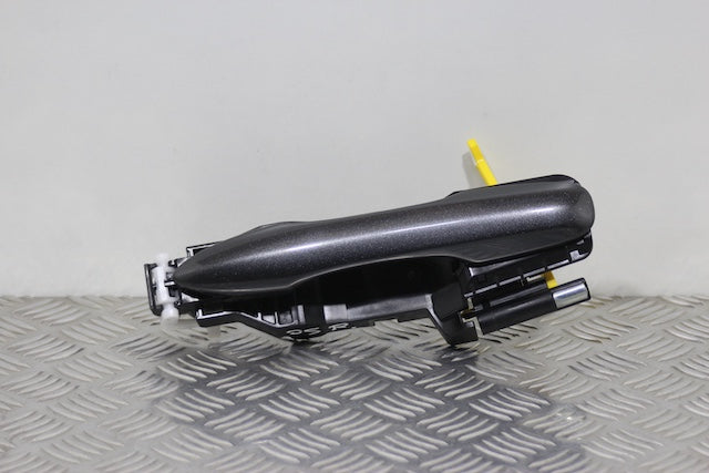 Toyota Yaris Door Handle Outer Rear Drivers Side