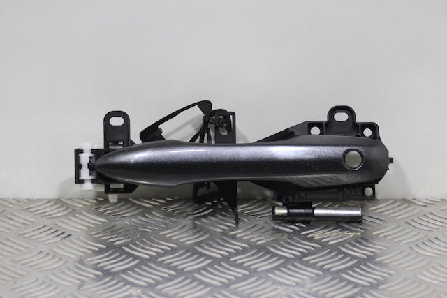 Toyota Yaris Door Handle Outer Front Drivers Side