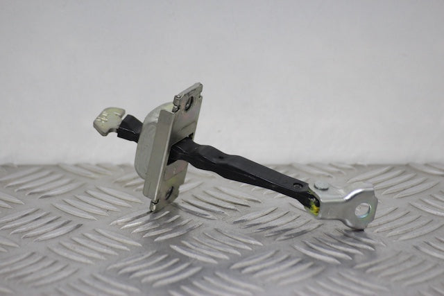 Toyota Yaris Door Check Strap Front Passengers Side