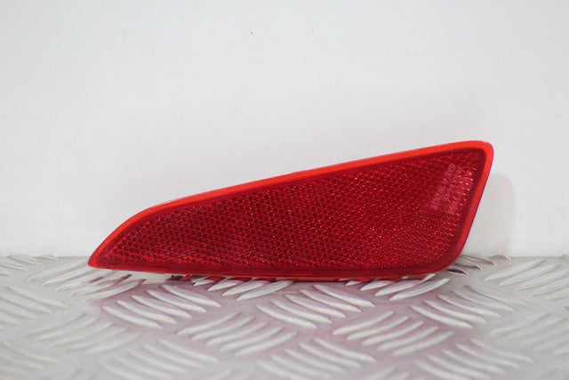 Toyota Yaris Reflector Rear Drivers Side
