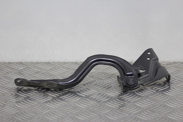 Toyota Yaris Bonnet Hinge Passengers Side