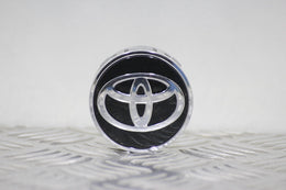 Toyota Yaris Wheel Centre Cap RF