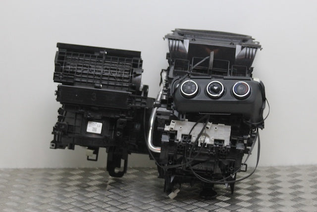 Toyota Yaris Heater Box complete with Matrix