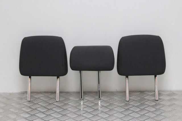 Toyota Yaris Headrest Rear x3 (2024)
