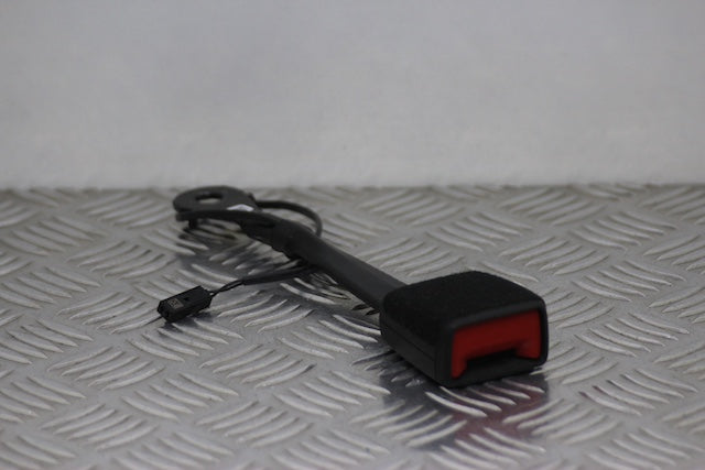 Volkswagen Golf Seat Belt Buckle Lock Front Drivers Side