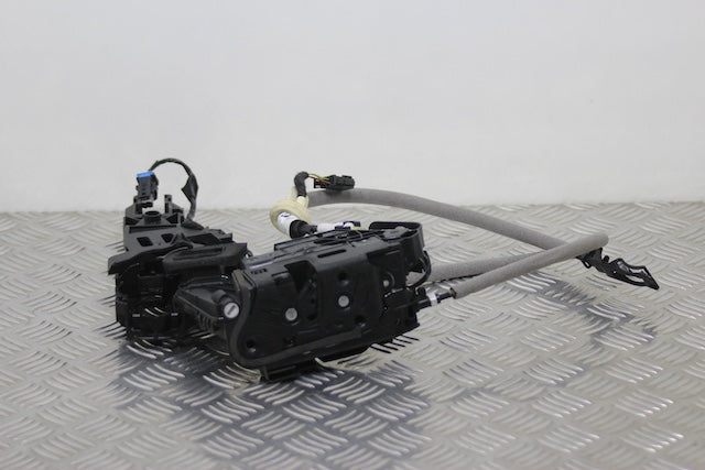 Volkswagen Golf Door Lock Mechanism Front Passengers Side