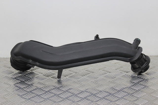 Volkswagen Golf Air Feed Pipe from Turbo to Intercooler