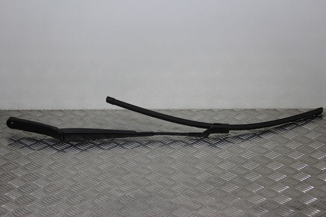 Volkswagen Golf Wiper Front Drivers Side