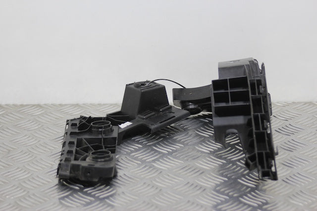 Volkswagen Golf Bumper Bar Support Bracket Drivers Side