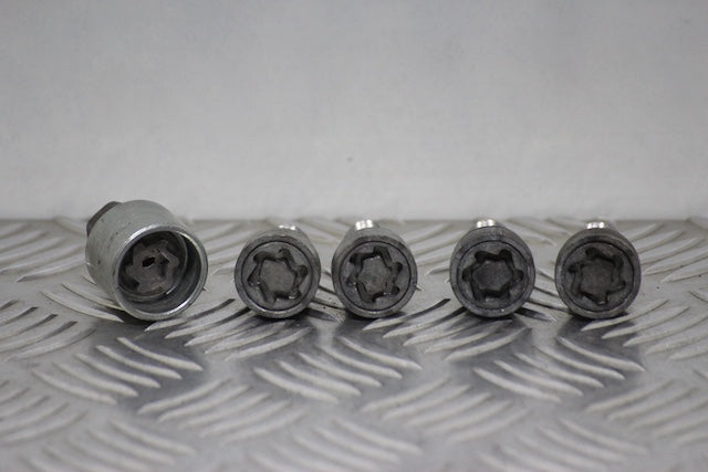 Volkswagen Golf Wheel Lock Nuts and Key