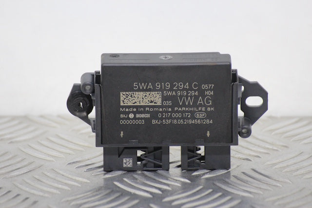 Volkswagen Golf Parking Sensor Control Unit (2022)