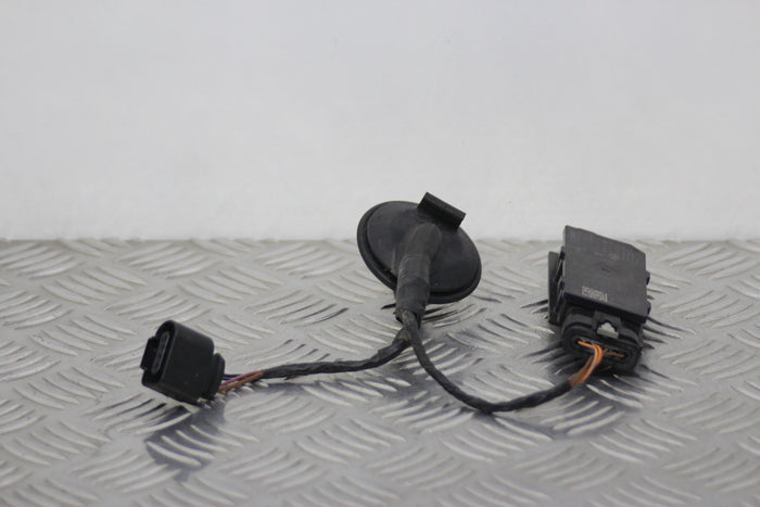 Volkswagen Golf Keyless Entry Antenna Rear Drivers Side