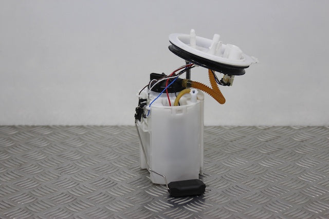 Volkswagen Golf Fuel Pump (2022)