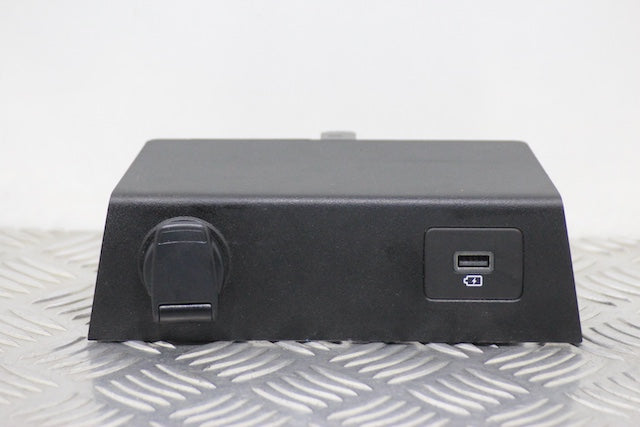 Dacia Jogger USB Socket Connector No1 (2023)
