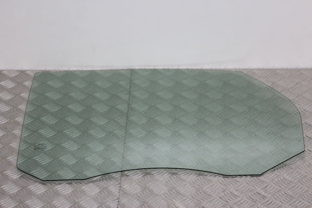 Ford Focus Door Window Glass Rear Passengers Side 