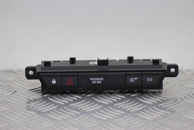 Dacia Sandero Hazard Switch