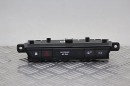 Dacia Sandero Hazard Switch