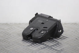 Dacia Sandero Tailgate Boot Lock
