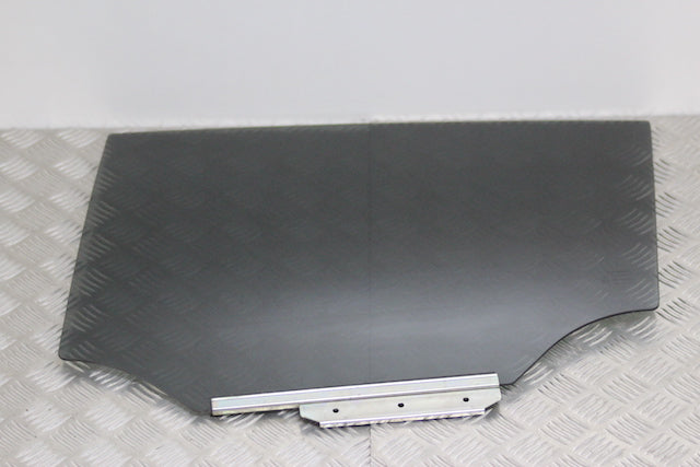 Toyota Avensis Door Window Glass Rear Passengers Side 