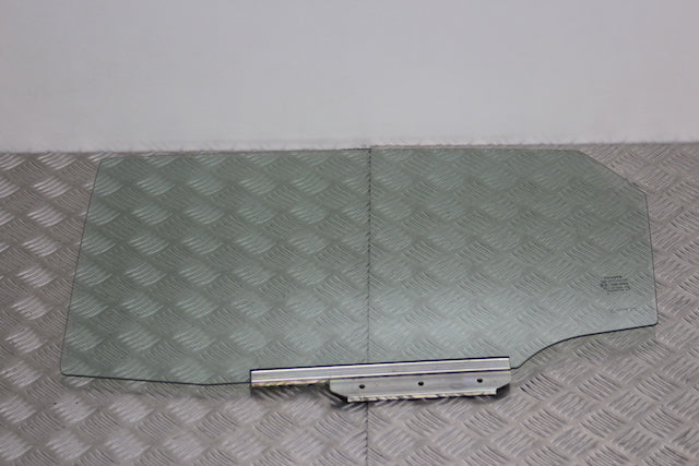 Toyota Auris Door Window Glass Rear Passengers Side 