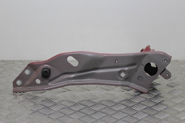 Dacia Sandero Headlamp Support Panel Upper Passengers Side (2023)