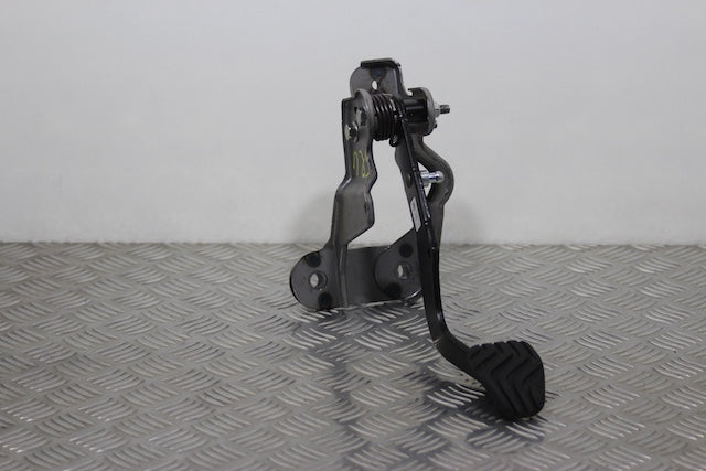 Dacia Sandero Clutch Pedal