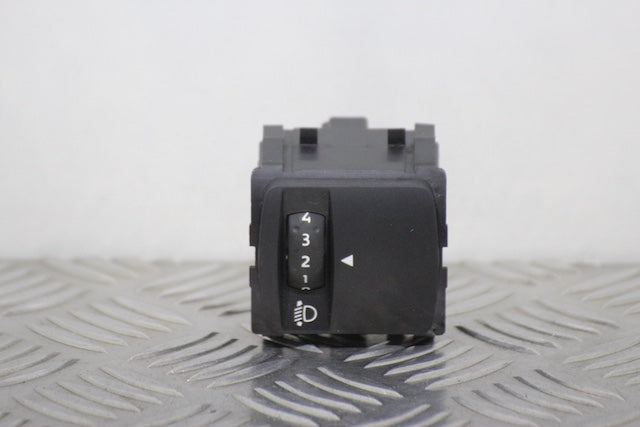 Dacia Sandero Headlight Range Adjustment Switch