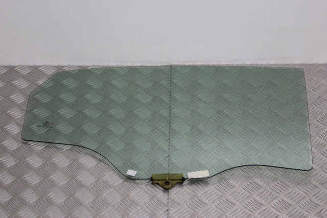 Hyundai i30 Door Window Glass Rear Drivers Side 