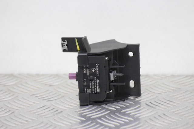 Dacia Sandero Aerial Amplifier