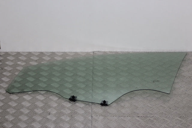 Dacia Sandero Door Window Glass Front Passengers Side