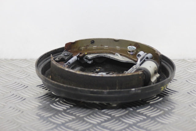 Dacia Sandero Brake Plate with Shoes and Cylinder Rear Right