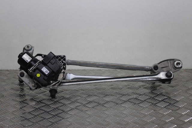 Ford Kuga Wiper Motor with Linkage (2021) genuine OEM used part - CarBreakers.ie
