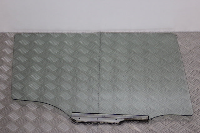 Toyota Corolla Verso Door Window Glass Rear Drivers Side 