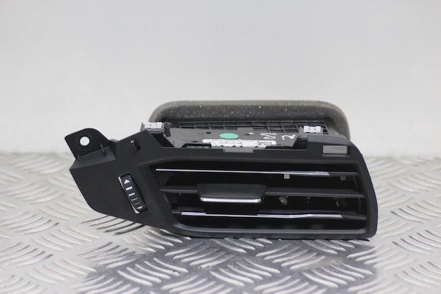 Dashboard Airvent Drivers Side