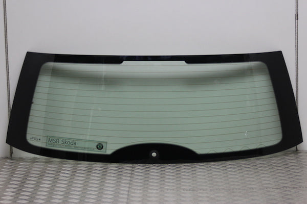 Suzuki Octavia Tailgate Glass (2010) - 1