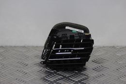 Dashboard Airvent Passengers Side