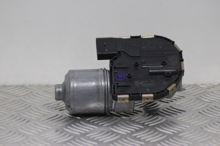 Skoda Octavia Wiper Motor Front (2018) genuine OEM used part - CarBreakers.ie