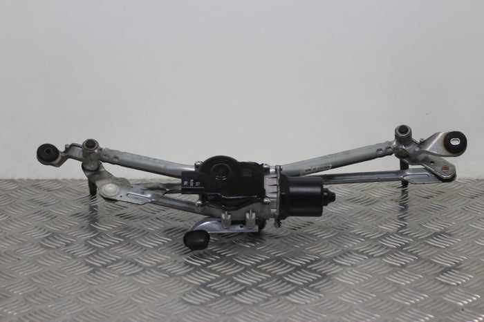 Renault Captur Wiper Motor Front (2019) genuine OEM used part - CarBreakers.ie