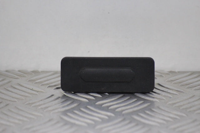 Dacia Duster Tailgate Boot Lock Switch 2023–2025
