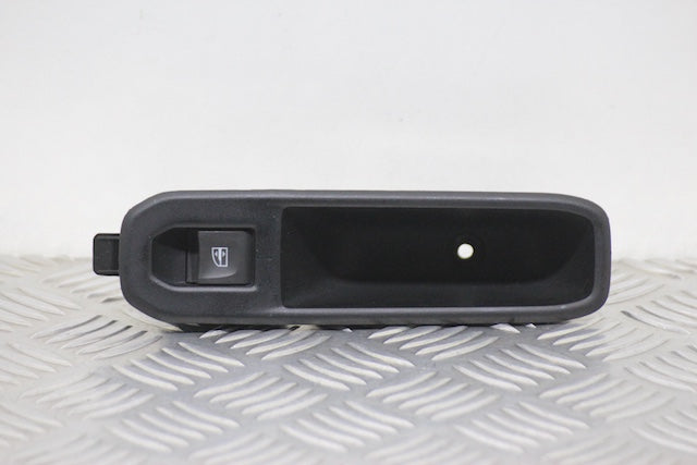 Dacia Duster Window Switch Rear Passengers Side 2023–2025