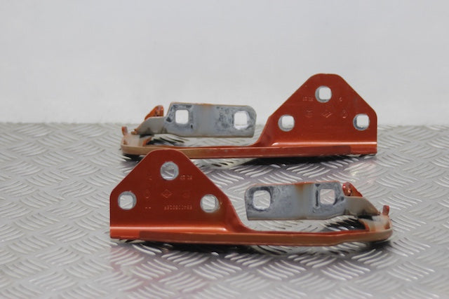 Dacia Duster Bonnet Hinge x2 2023–2025