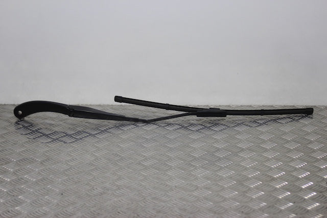 Dacia Duster Wiper Front Drivers Side 2023–2025