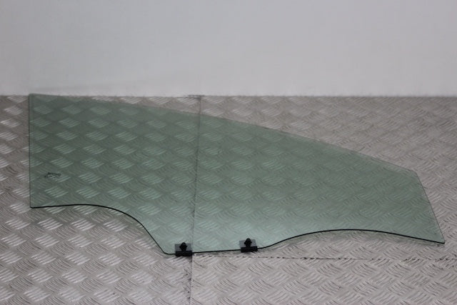 Dacia Duster Door Window Glass Front Drivers Side 2023–2025