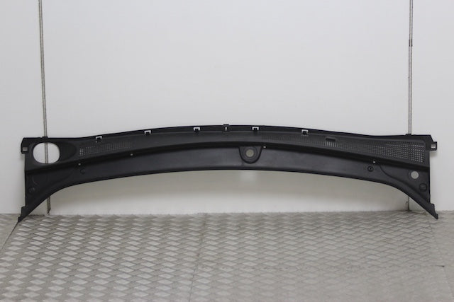 Dacia Duster Windscreen Panel 2023–2025