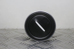 Dashboard Airvent Center Passengers Side