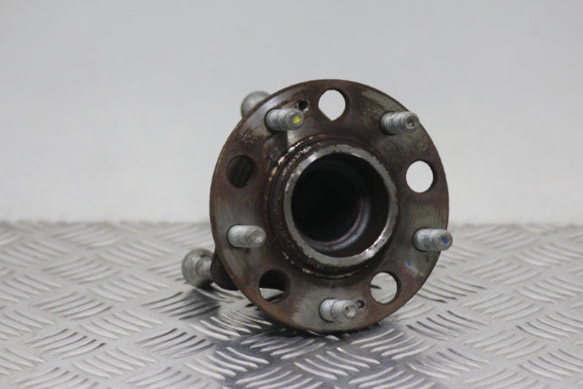 Kia Sportage Hub with Bearing Rear Drivers Side 2021–2026