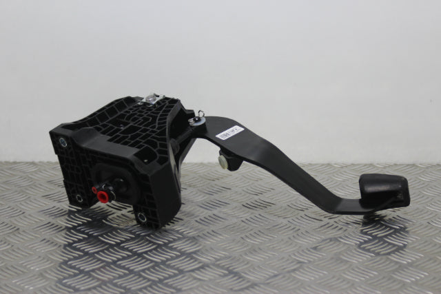 Kia Sportage Clutch Master Cylinder (2024)