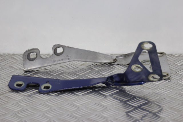 Opel Astra Bonnet Hinge x2 (2004)