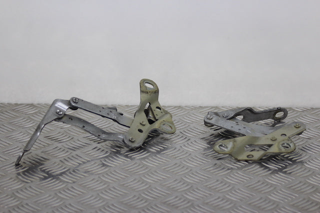 Ford Galaxy Bonnet Hinge x2 (2009)