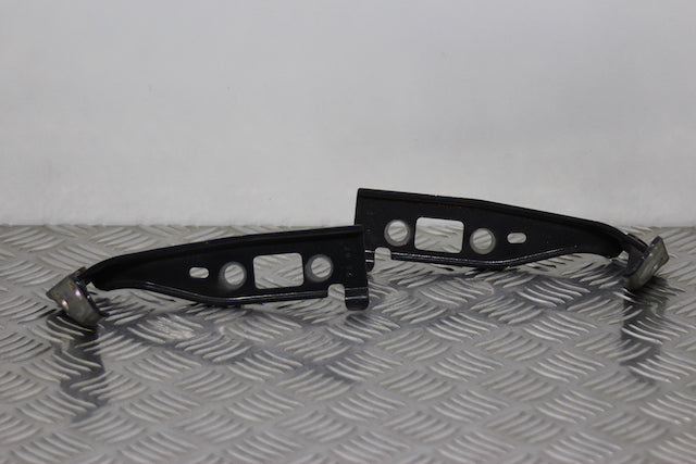 Ford Fusion Bonnet Hinge x2 (2008)